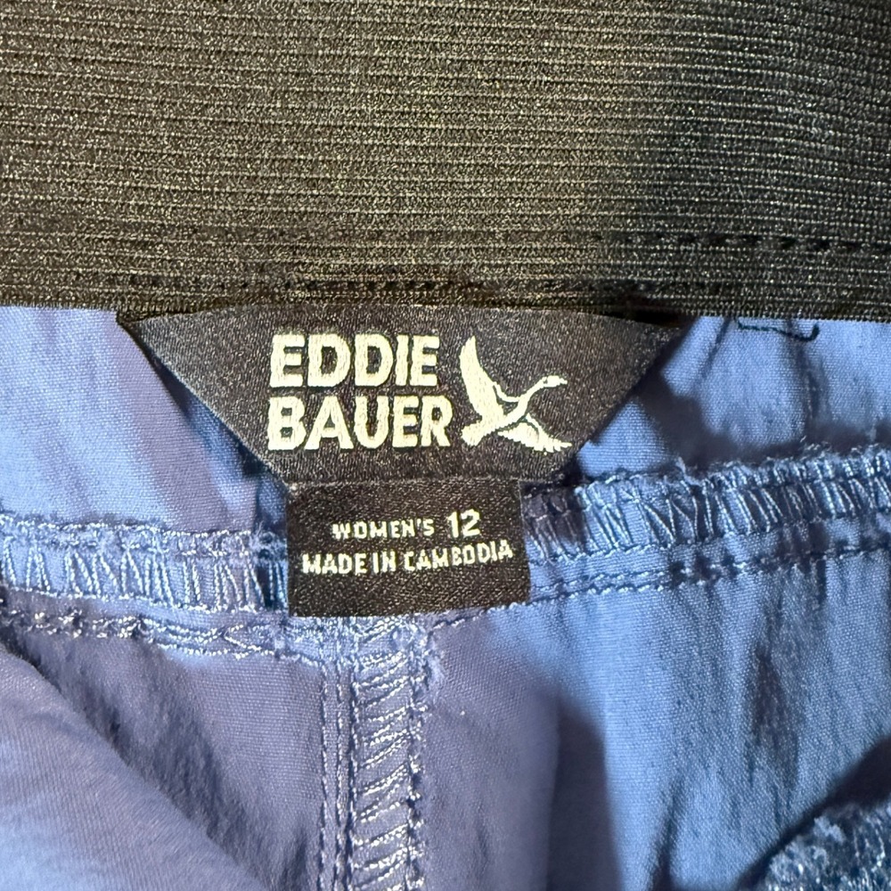 Eddie Bauer Womens Blue Shorts Stretch Casual Lightweight Size 12 - Picture 4 of 9